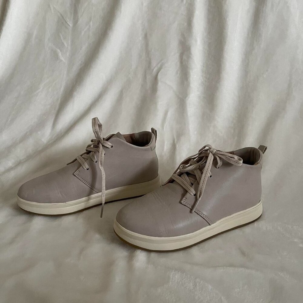 OluKai boots